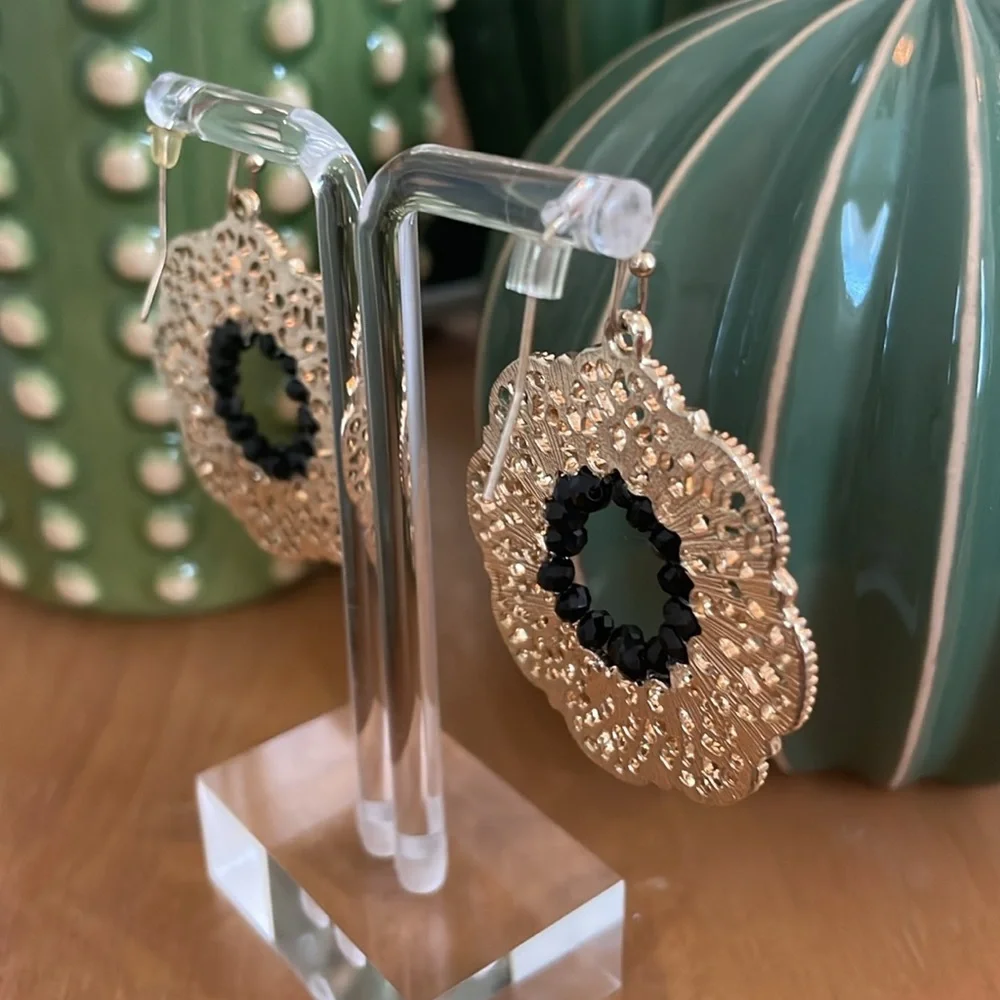 Bali Style Earrings - Picture 3 of 6